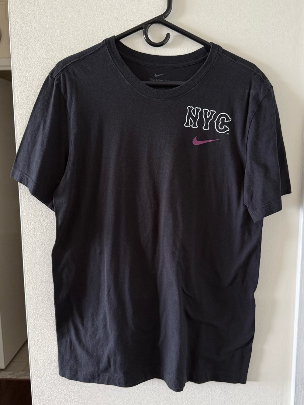 Nike New York Mets Connect Short-Sleeve Tee with White NYC and Purple